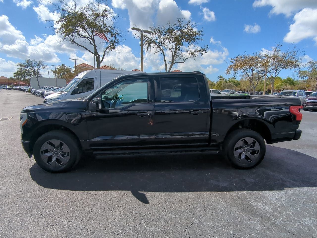 2023 Ford F-150 Lightning Lariat