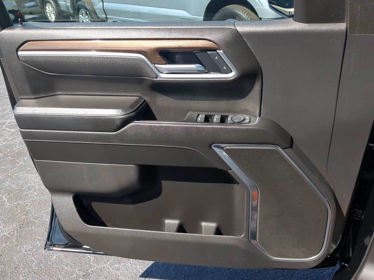 2025 Chevrolet Silverado 1500 LT LT1