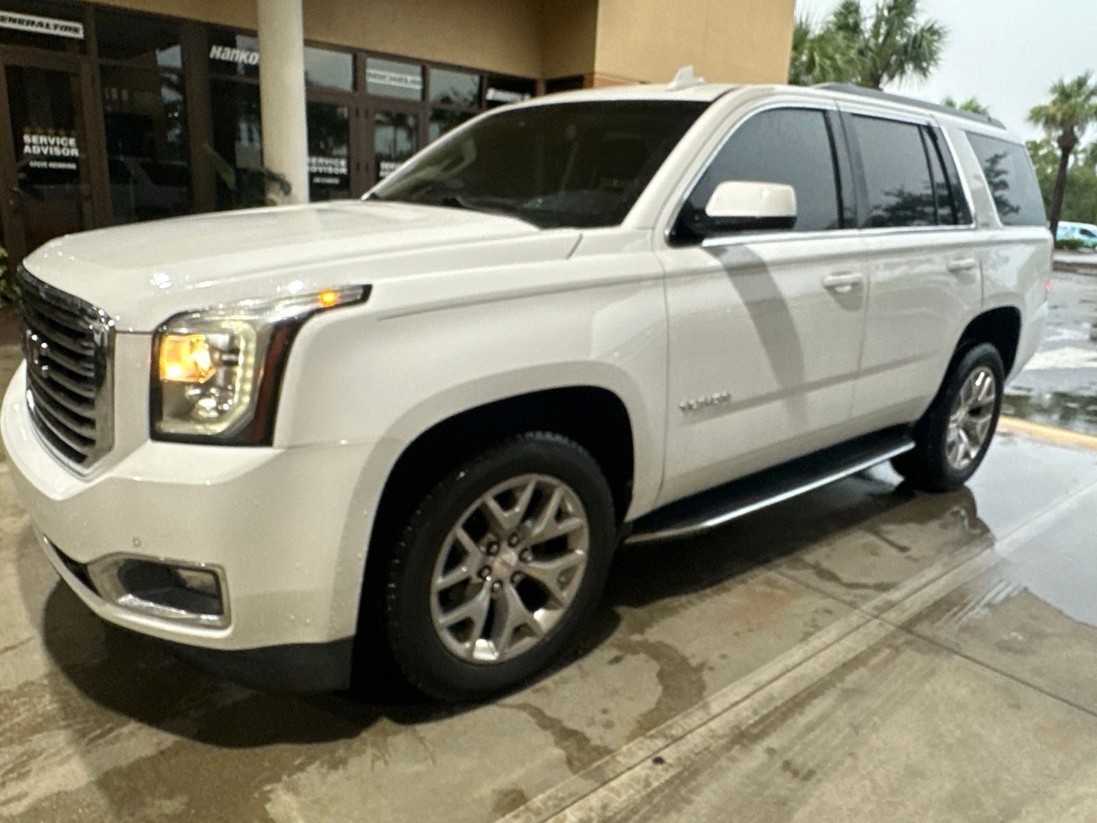 2017 GMC Yukon SLT