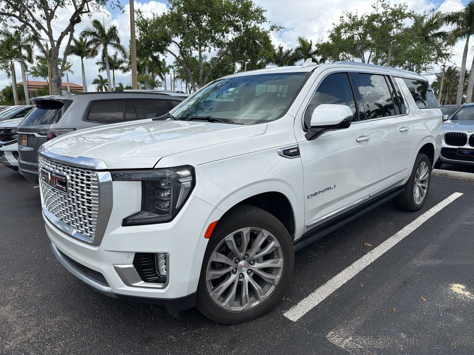 2023 GMC Yukon XL Denali