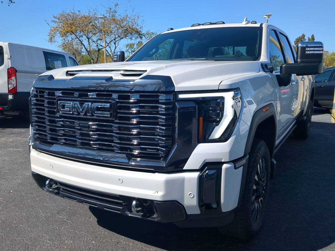 2024 GMC Sierra 3500HD Denali Ultimate