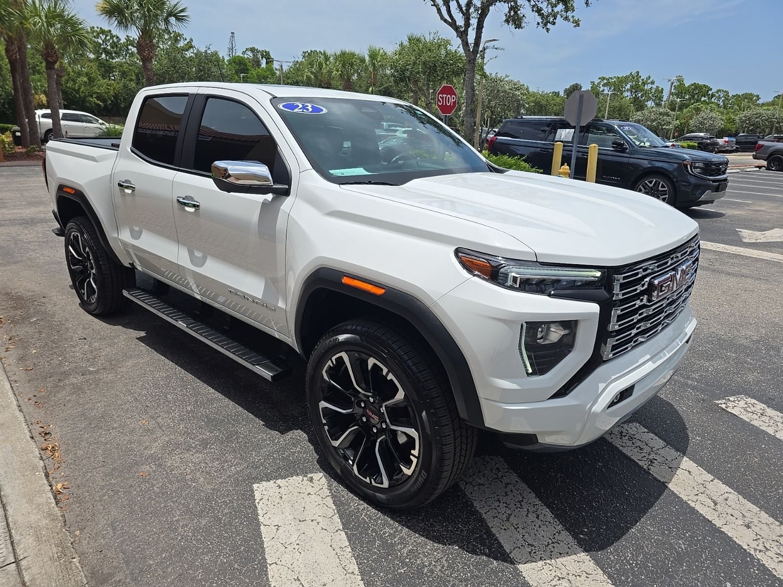 2023 GMC Canyon Denali