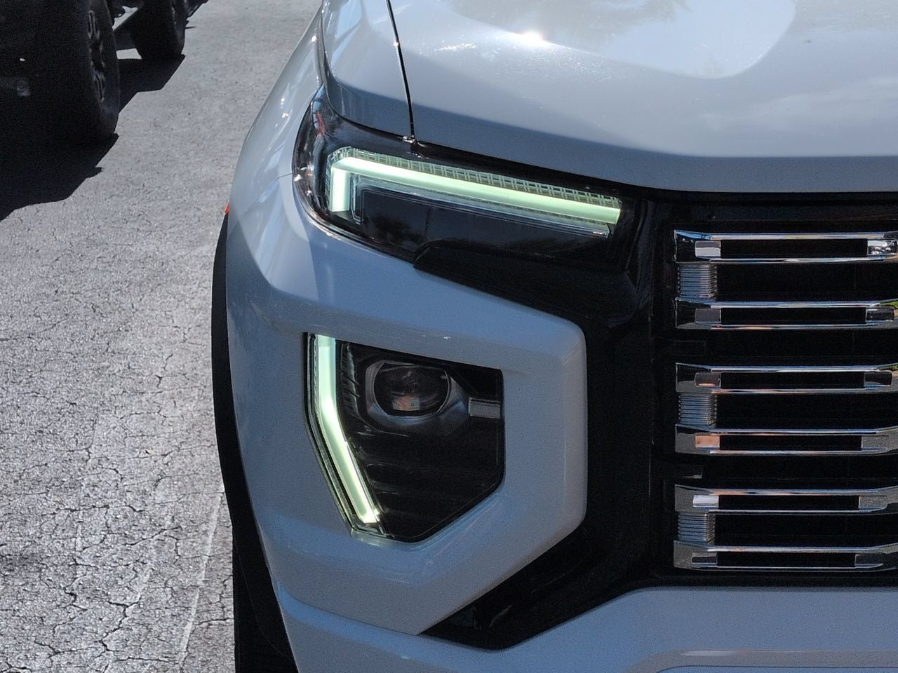 2023 GMC Canyon Denali