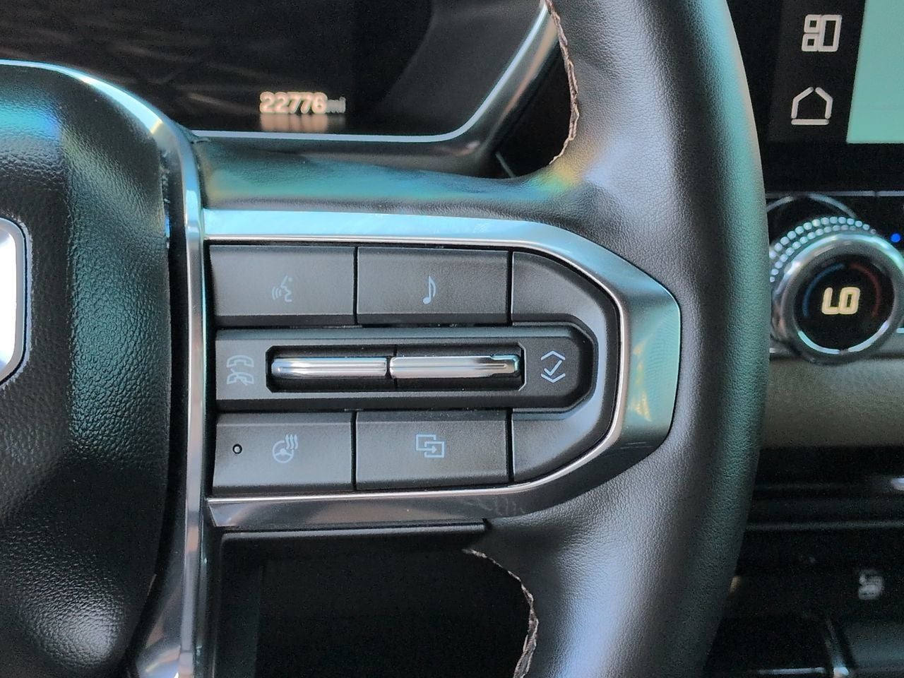 2023 GMC Canyon Denali