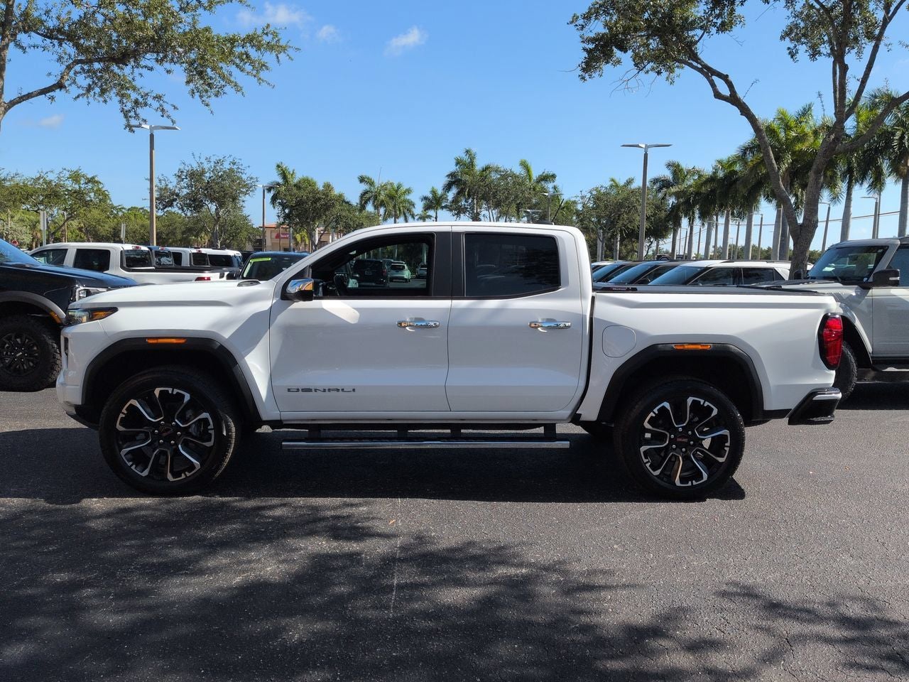 2023 GMC Canyon Denali