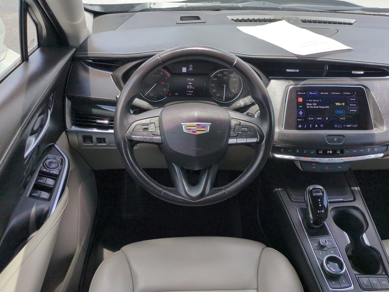 2023 Cadillac XT4 Premium Luxury