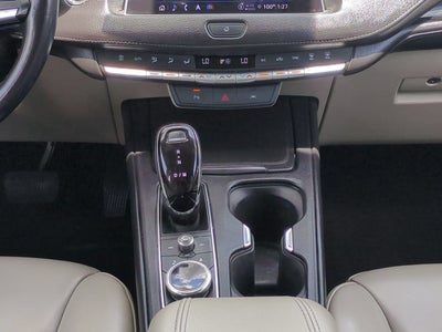 2023 Cadillac XT4 Premium Luxury