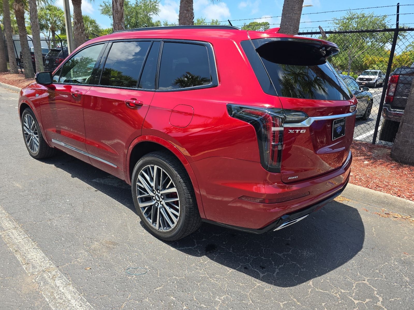 2024 Cadillac XT6 Sport