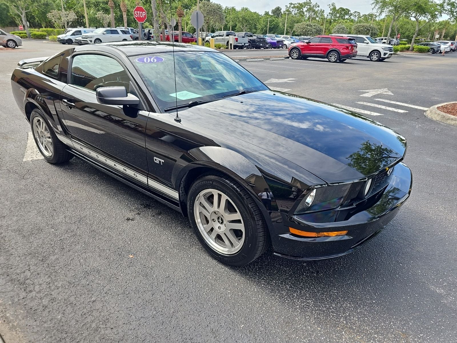 2006 Ford Mustang GT Deluxe