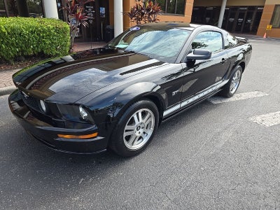 2006 Ford Mustang GT Deluxe