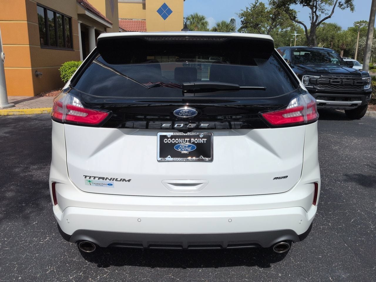 2024 Ford Edge Titanium
