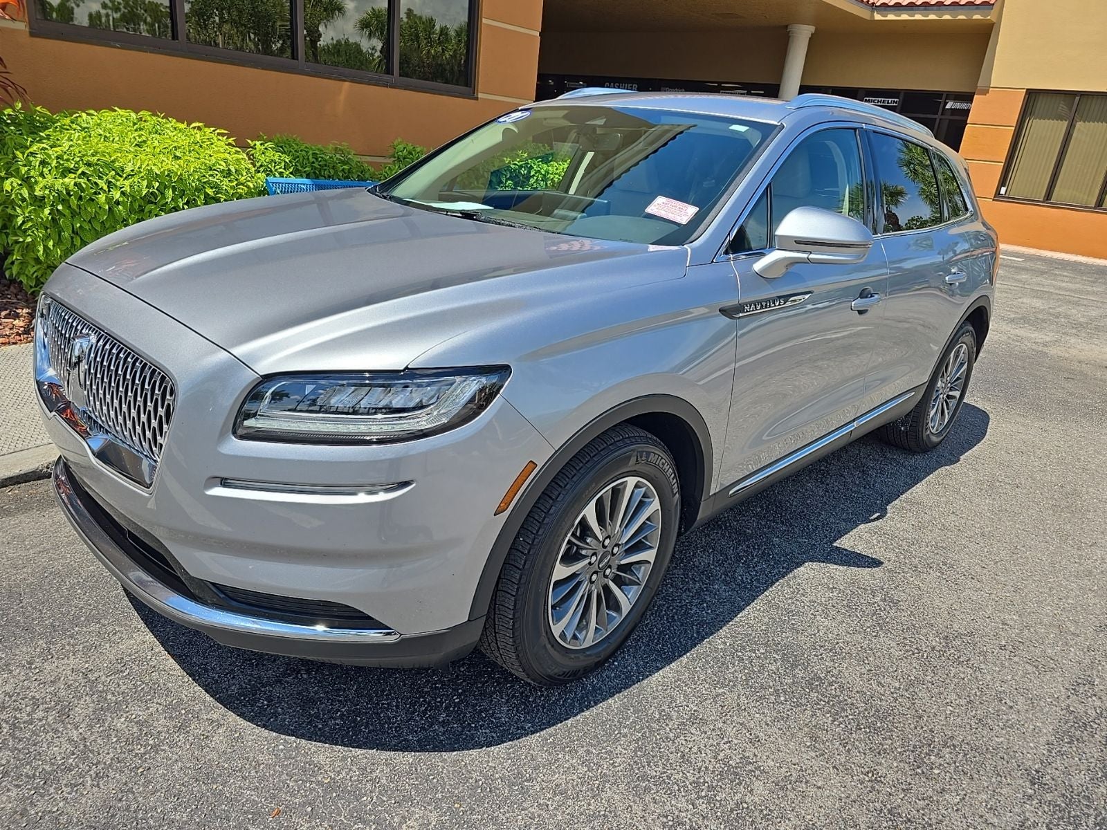 2021 Lincoln Nautilus Standard