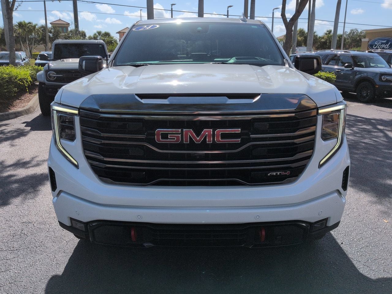 2024 GMC Sierra 1500 AT4