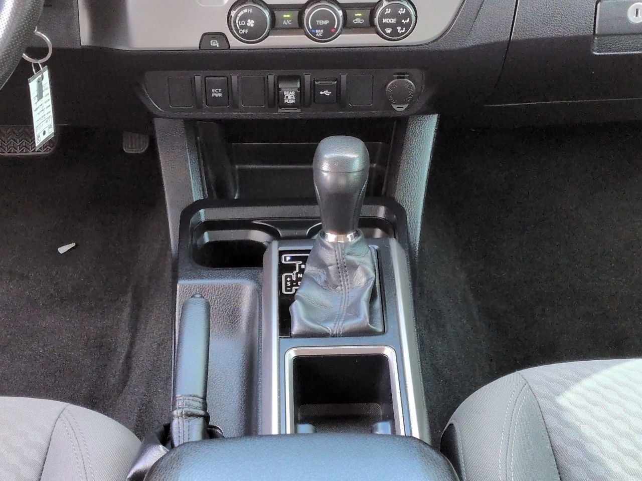 2020 Toyota Tacoma SR5 V6