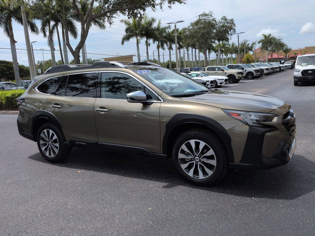 2023 Subaru Outback Touring