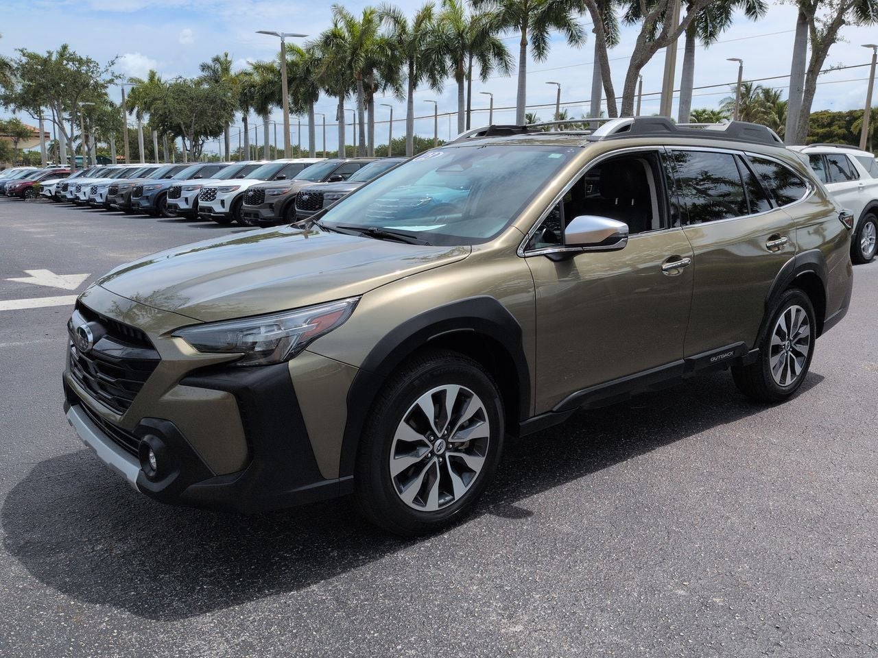 2023 Subaru Outback Touring