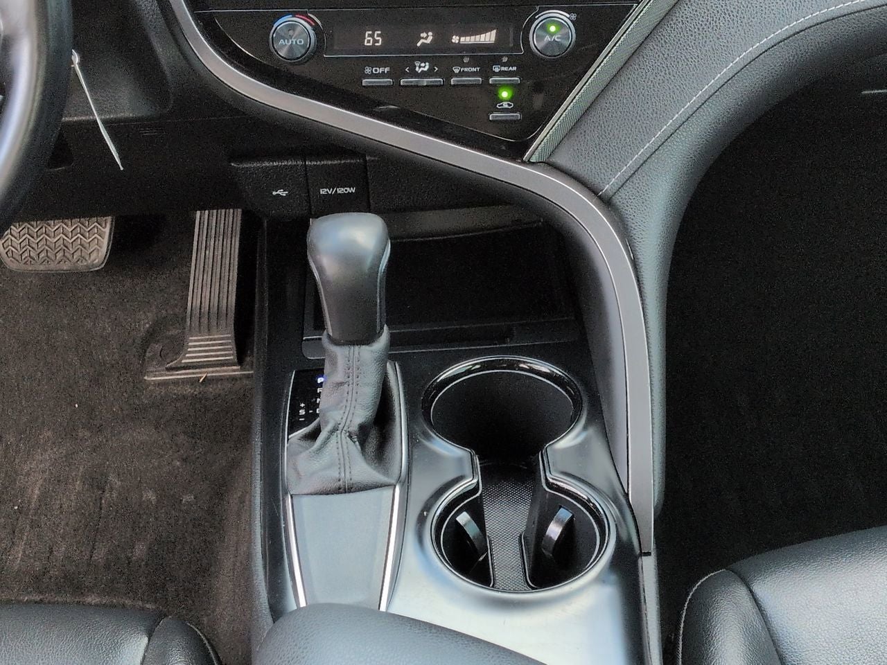 2020 Toyota Camry SE Nightshade