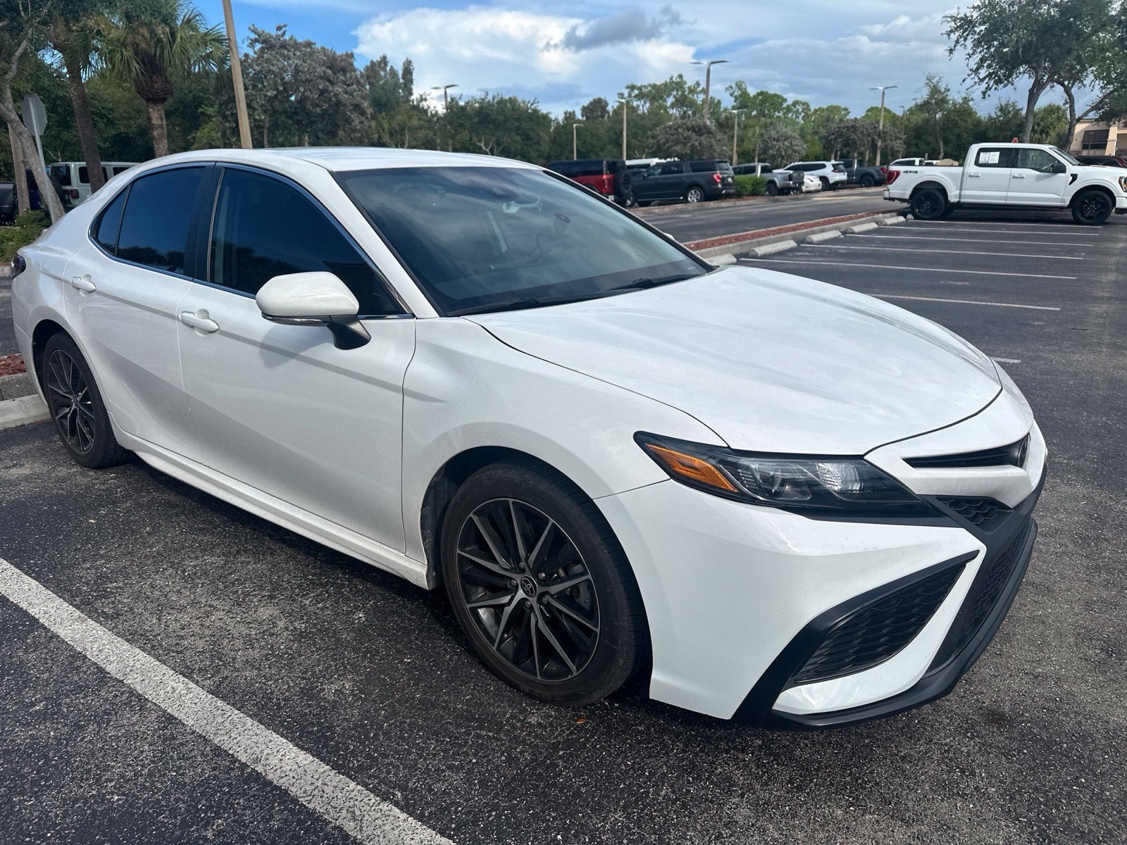 2023 Toyota Camry SE