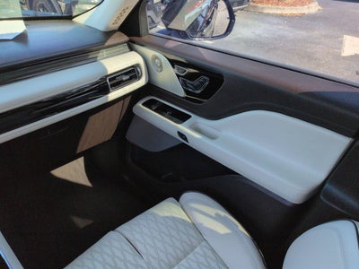 2023 Lincoln Aviator Plug-In Hybrid Black Label Grand Touring