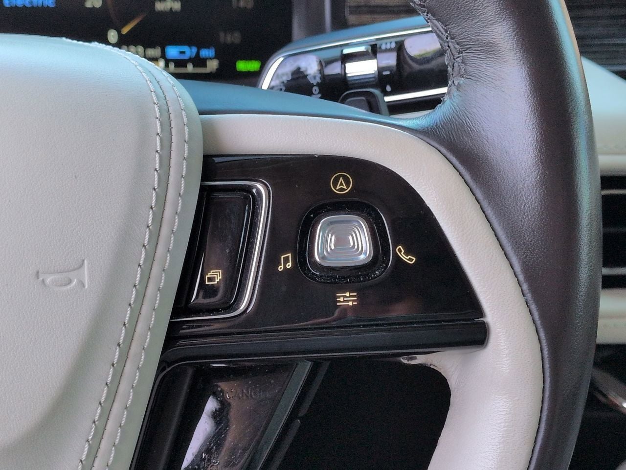 2023 Lincoln Aviator Plug-In Hybrid Black Label Grand Touring