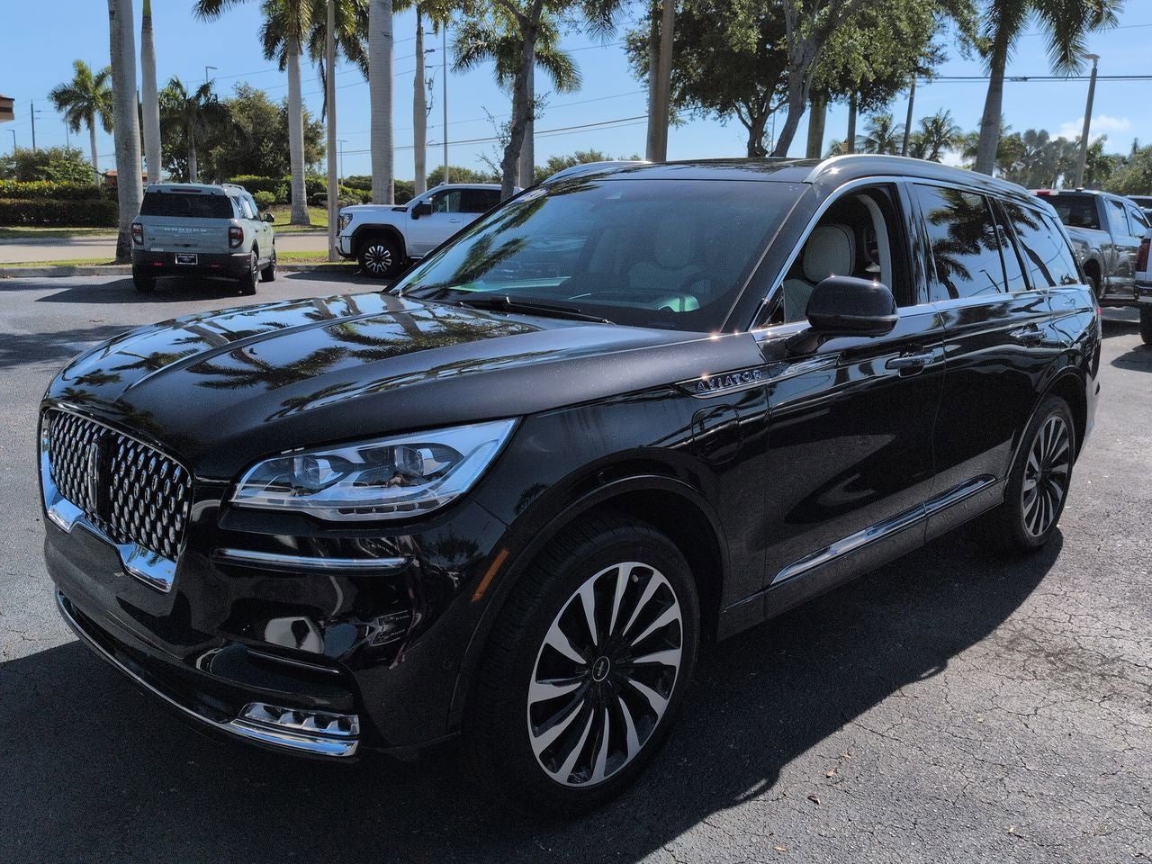 2023 Lincoln Aviator Plug-In Hybrid Black Label Grand Touring