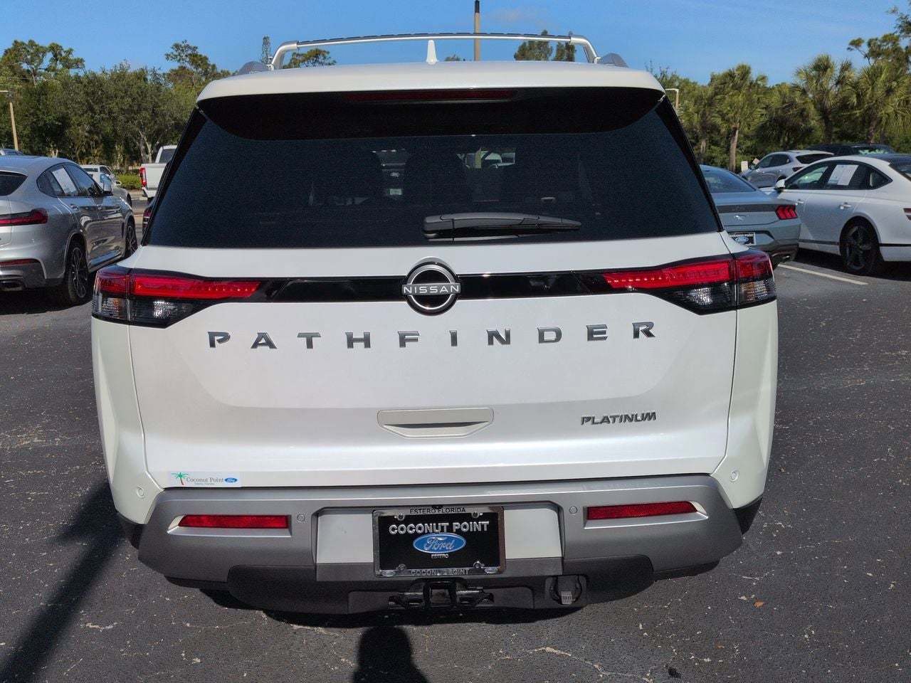 2025 Nissan Pathfinder Platinum