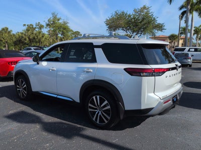 2025 Nissan Pathfinder Platinum
