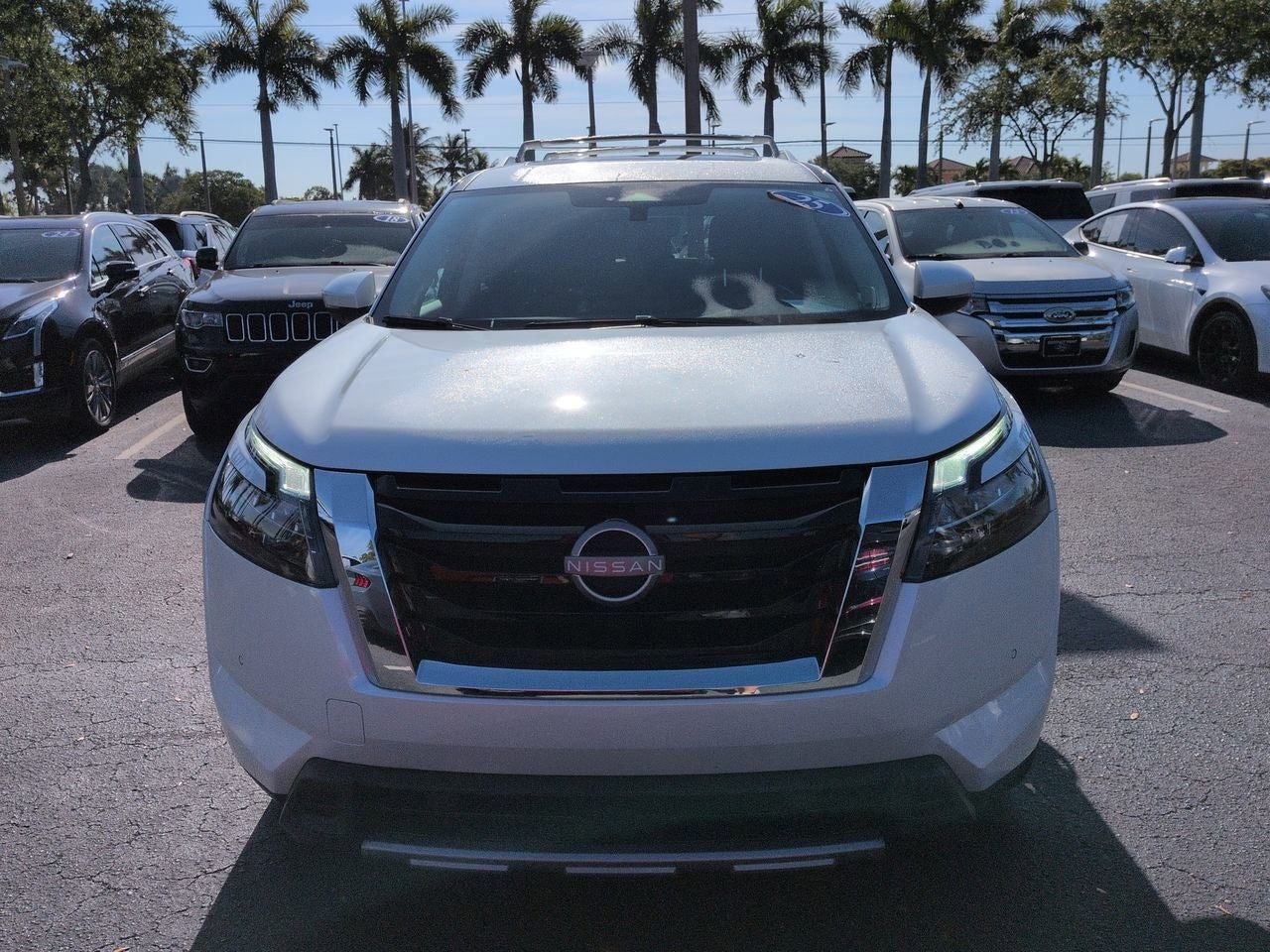 2025 Nissan Pathfinder Platinum