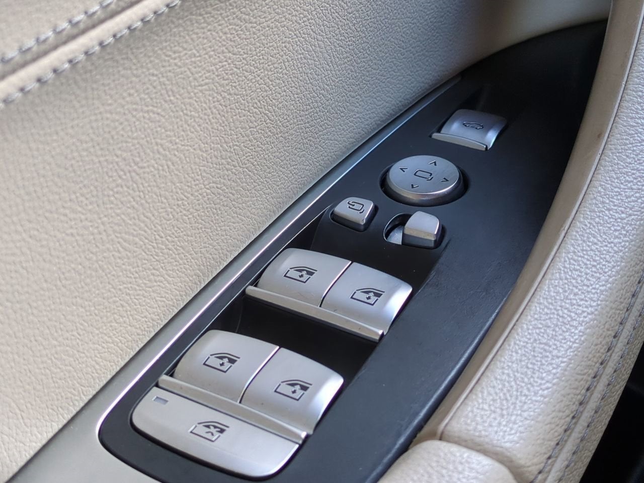 2022 BMW X4 xDrive30i