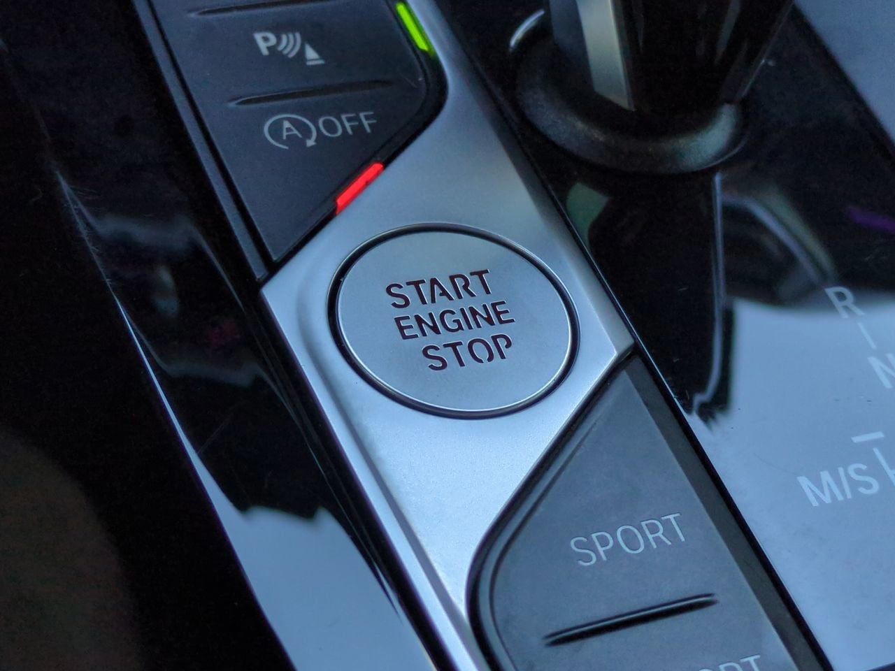 2022 BMW X4 xDrive30i