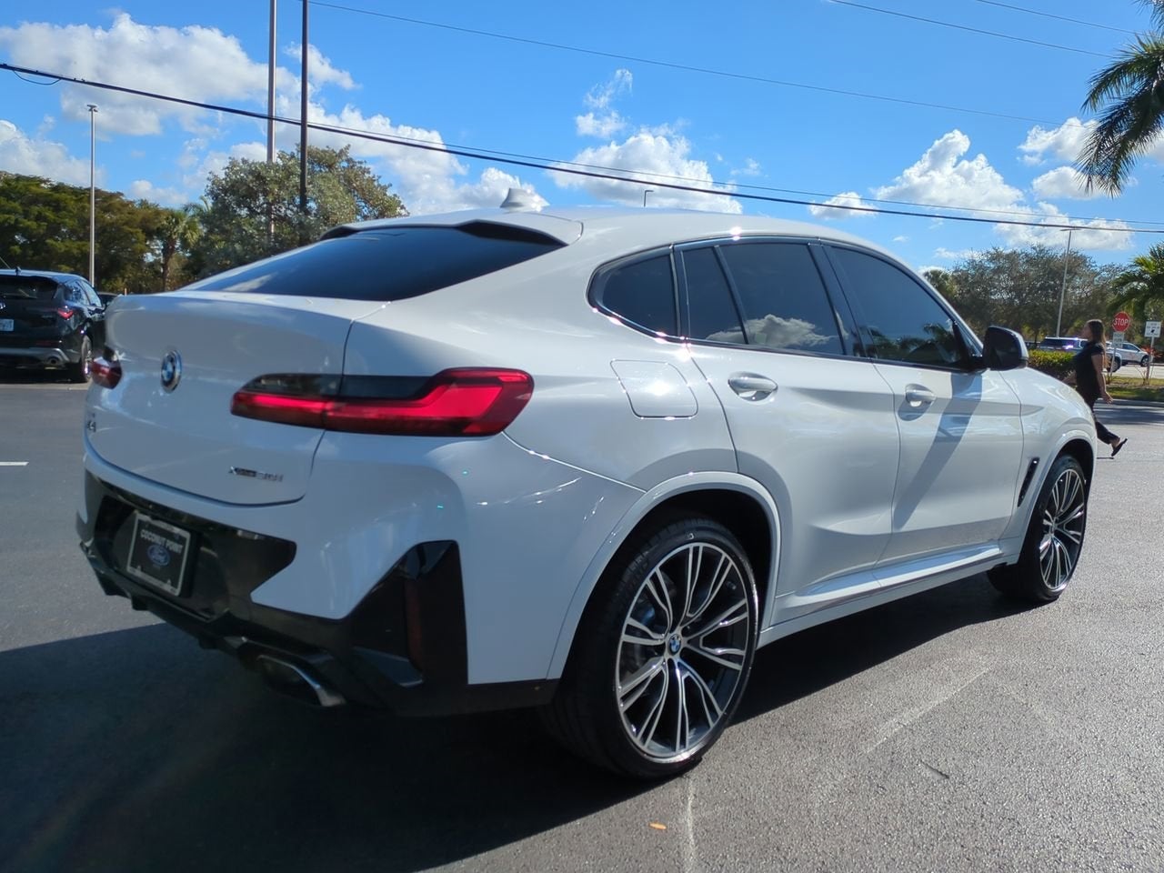 2022 BMW X4 xDrive30i