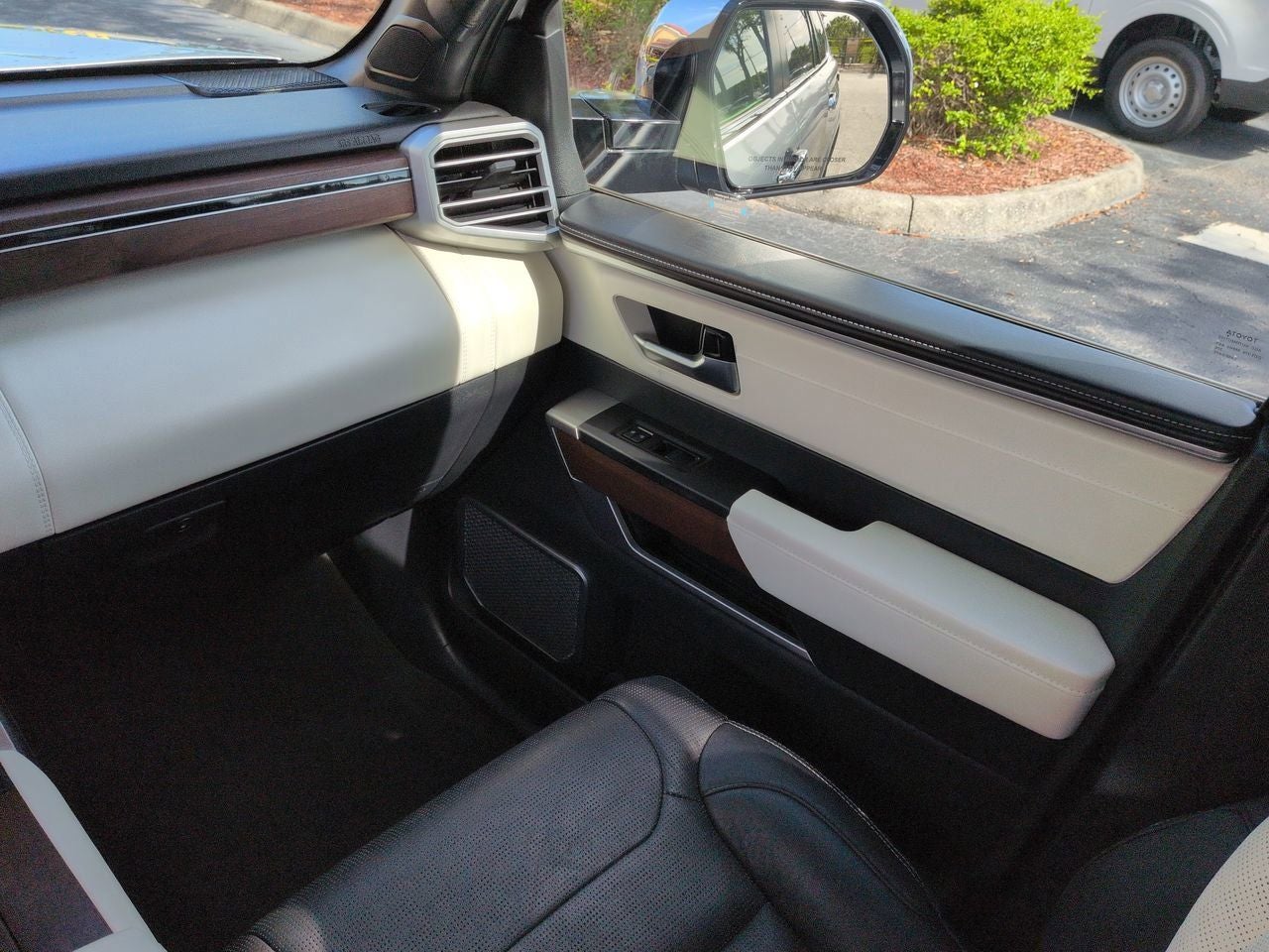 2024 Toyota Sequoia Capstone