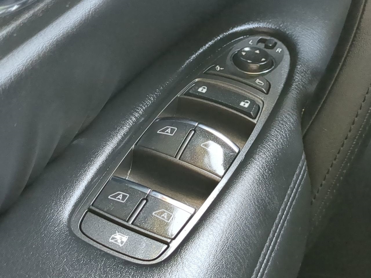 2022 Nissan Armada SV