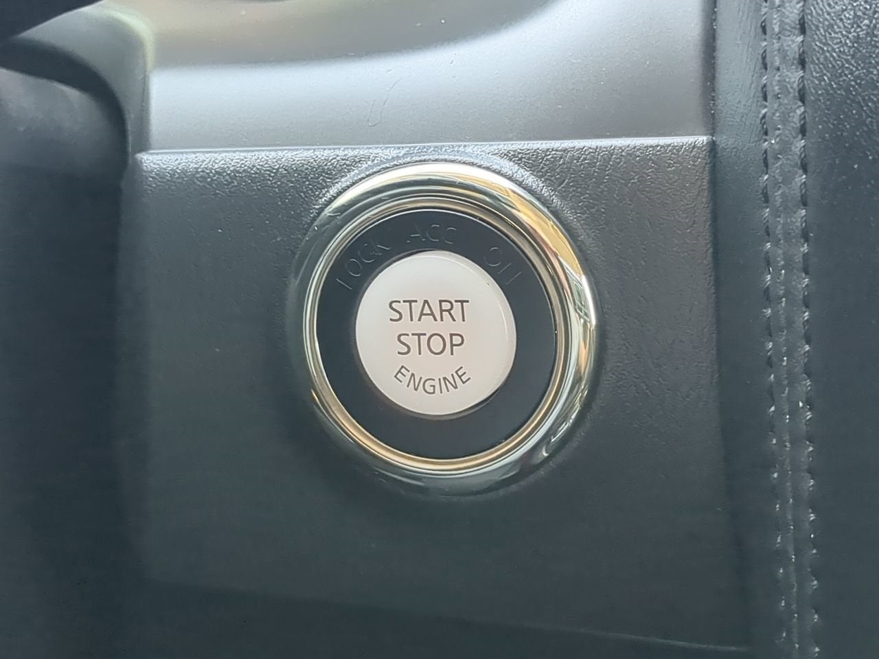 2022 Nissan Armada SV