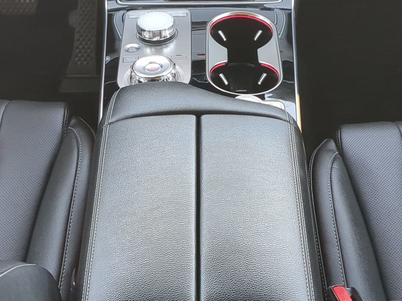 2025 Genesis GV80 2.5T