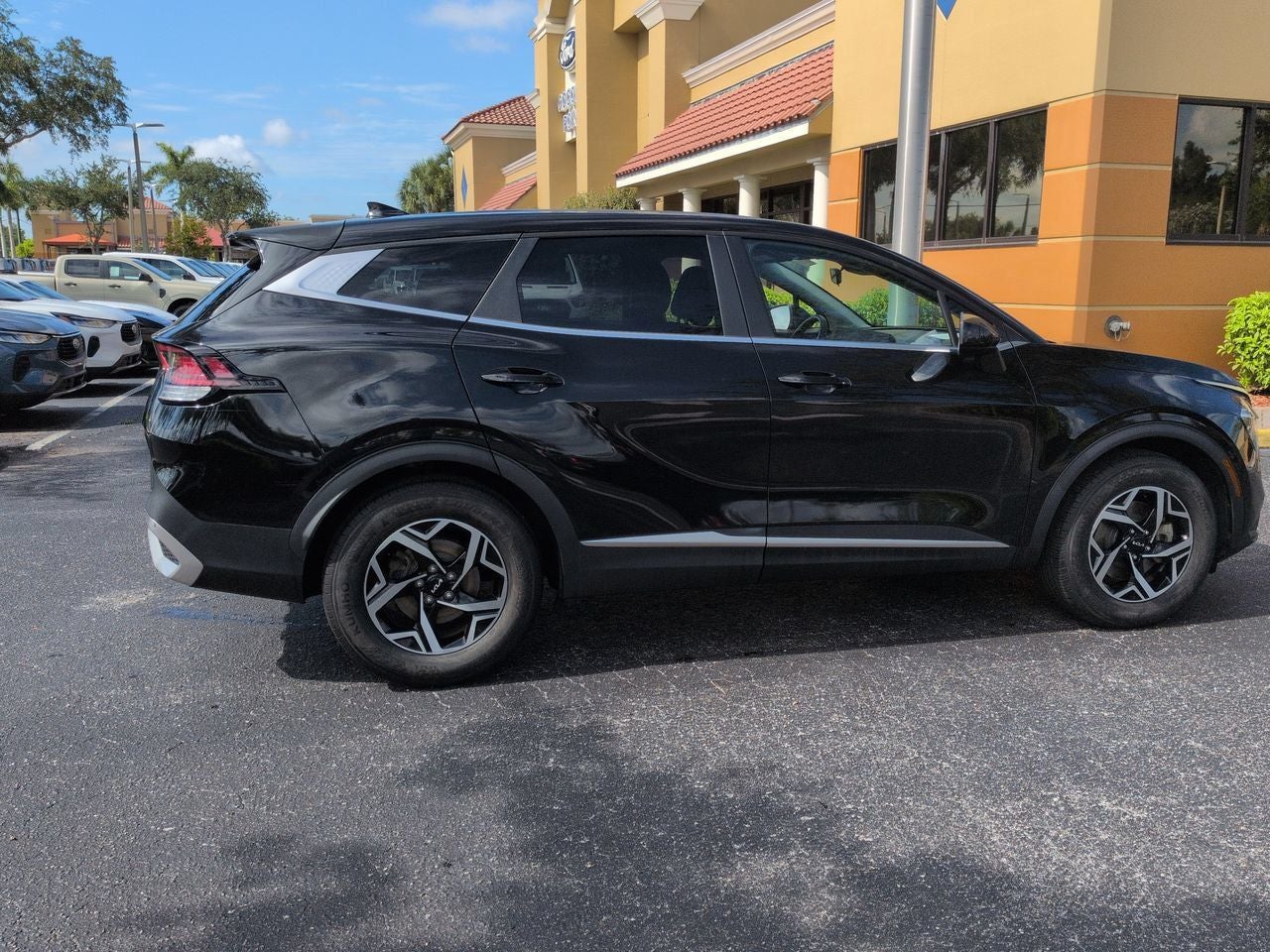 2023 Kia Sportage LX
