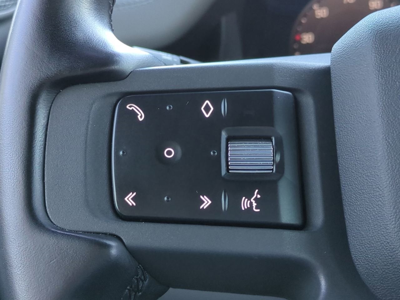 2023 Land Rover Defender 110 X-Dynamic SE