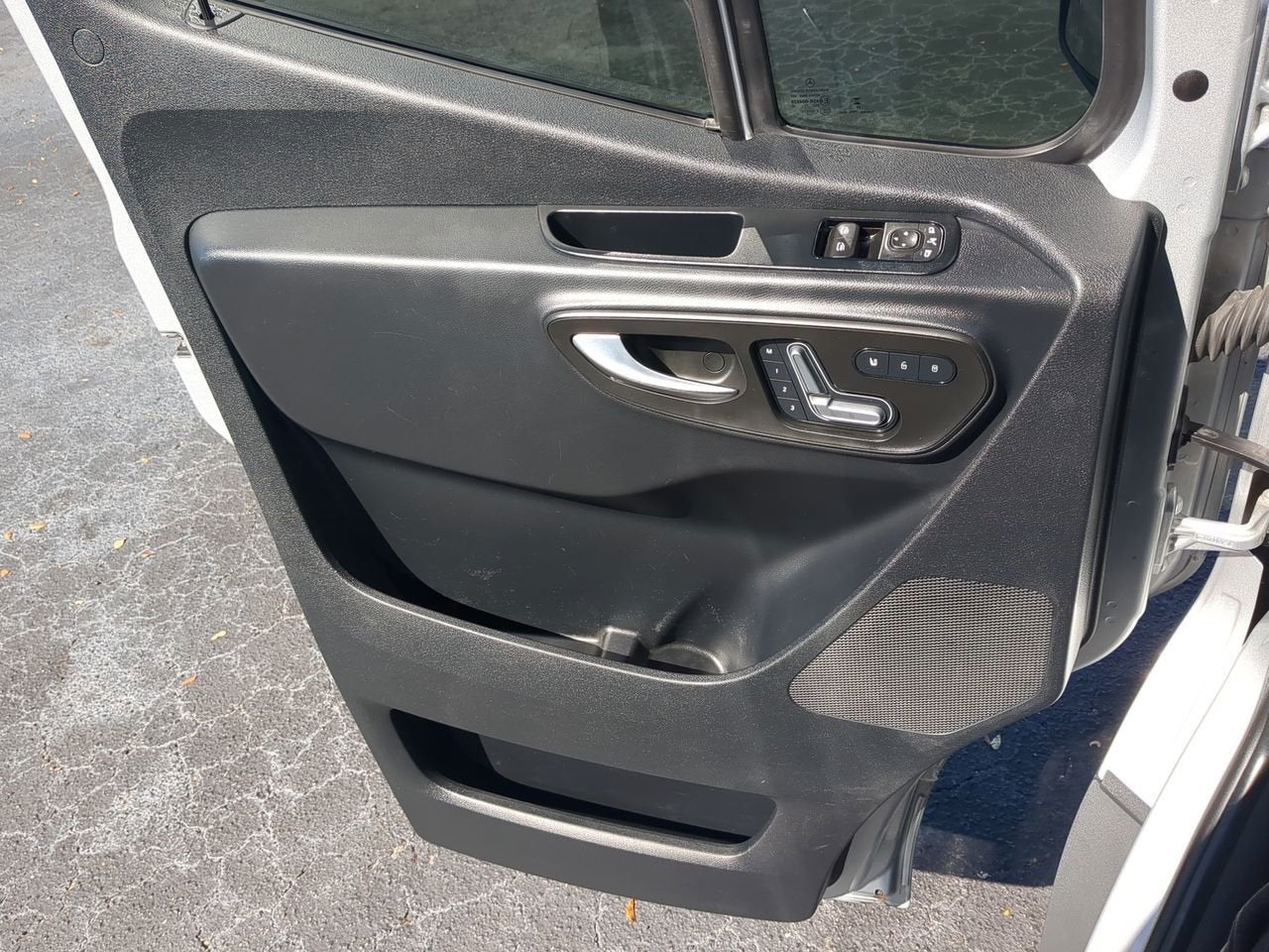 2023 Mercedes-Benz Sprinter 2500 Cargo 144 WB