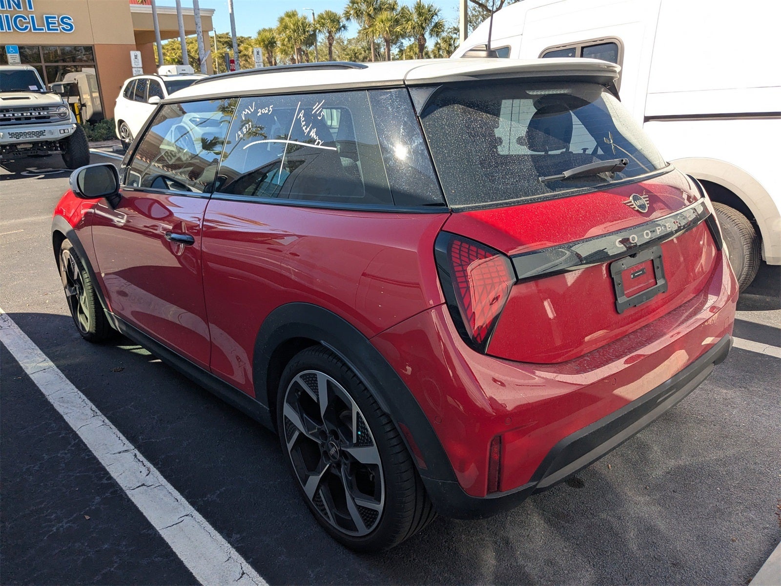 2025 MINI Cooper S Iconic