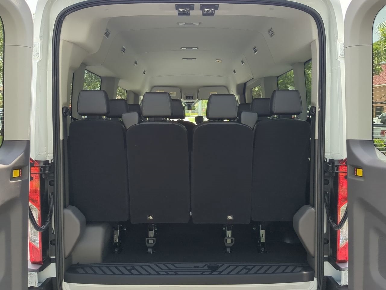 2025 Ford Transit-350 XL