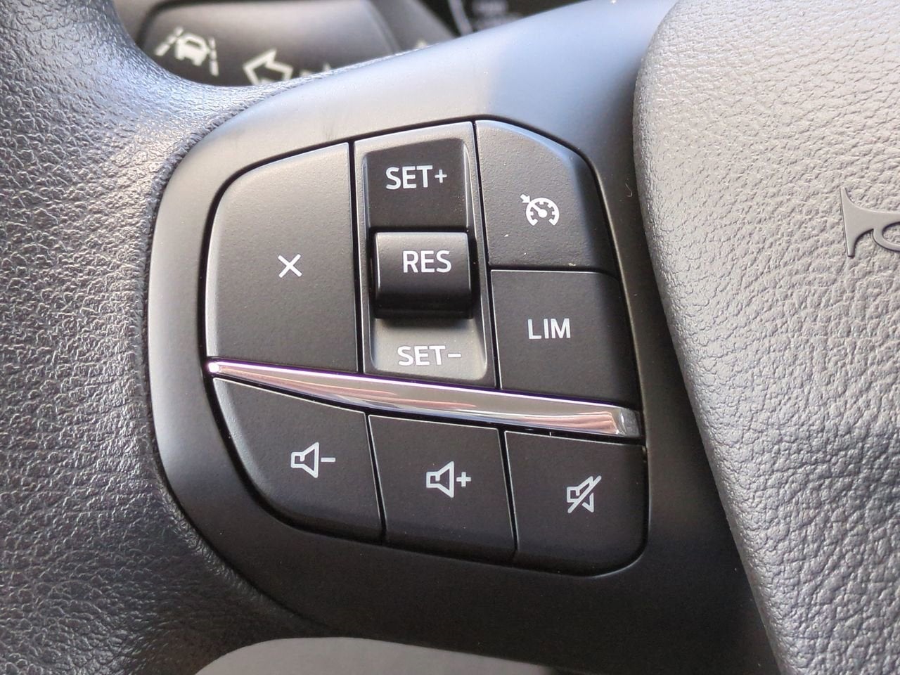 2025 Ford Transit-350 XL