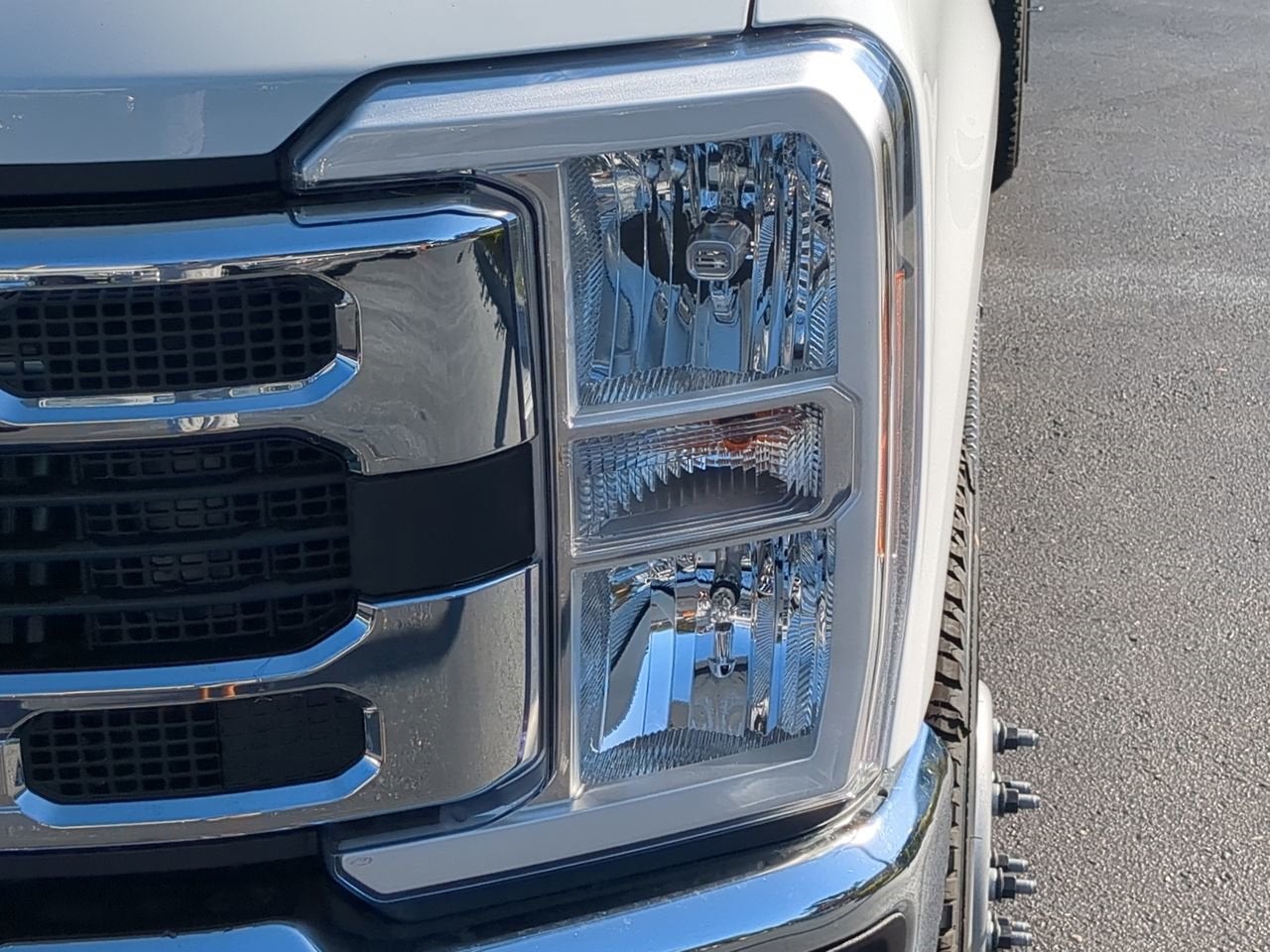 2026 Ford F-350SD XL DRW