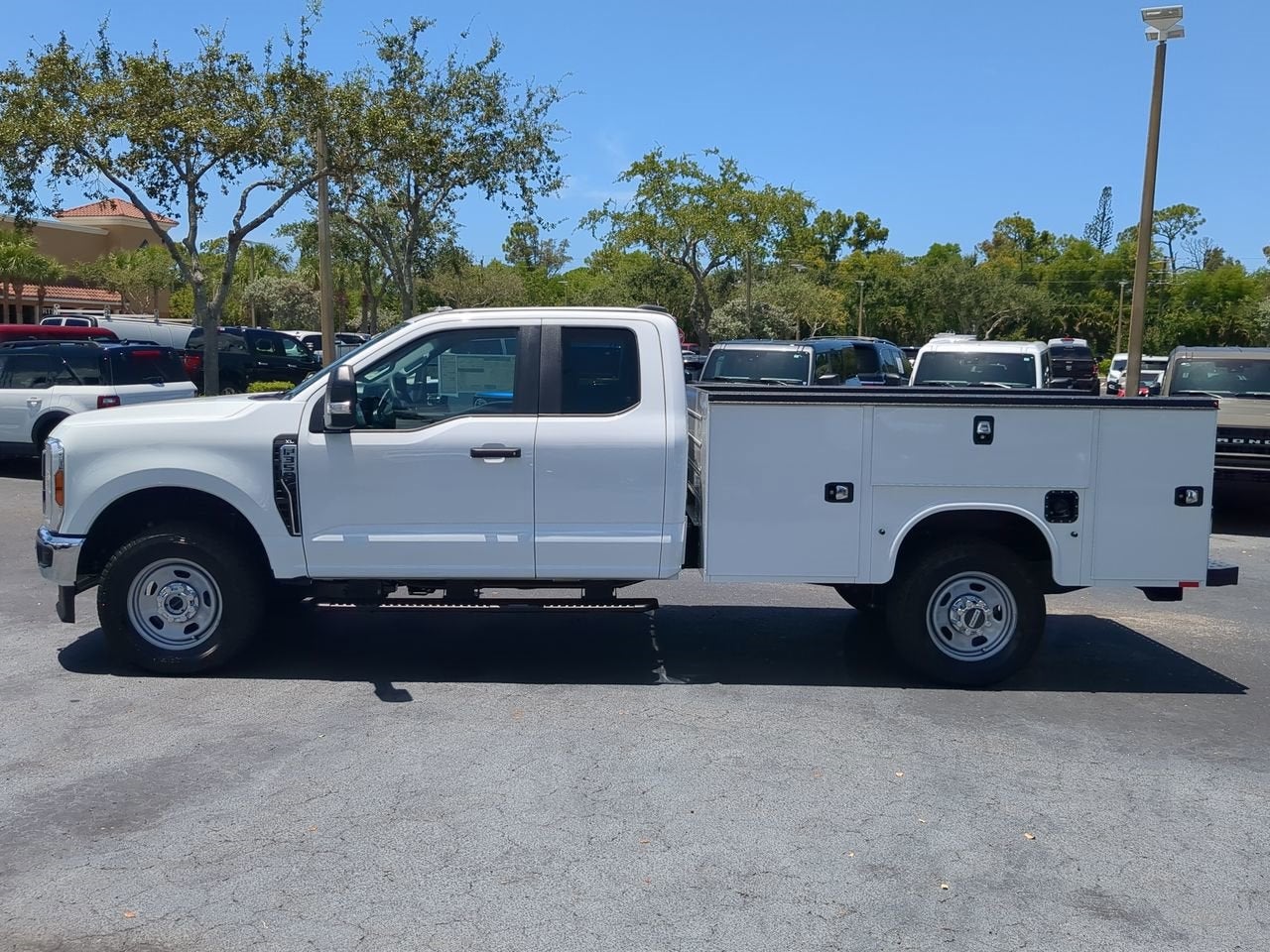 2025 Ford F-350SD XL