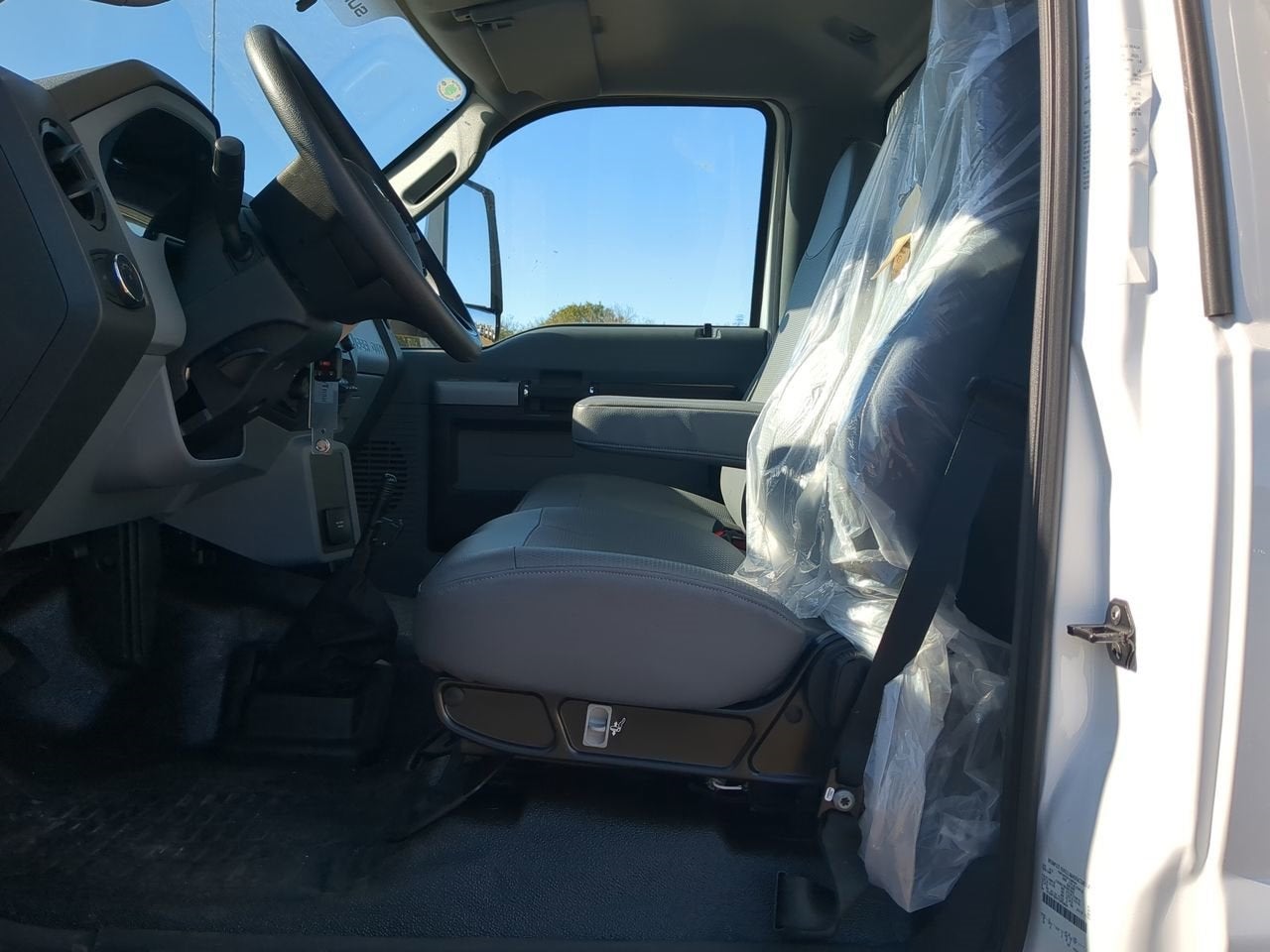 2026 Ford F-750SD Base