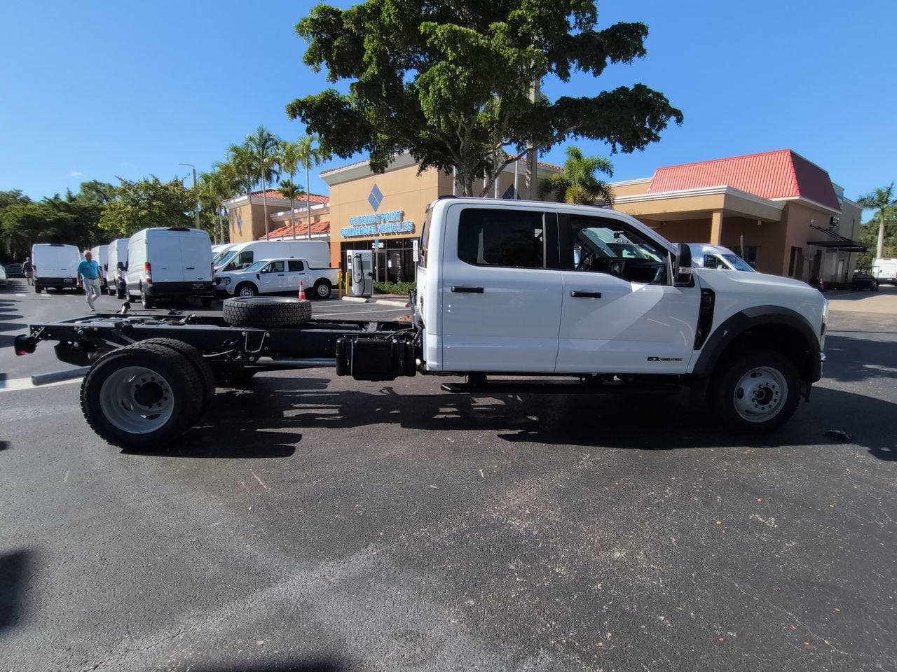 2027 Ford Chassis Cab F-550® XL