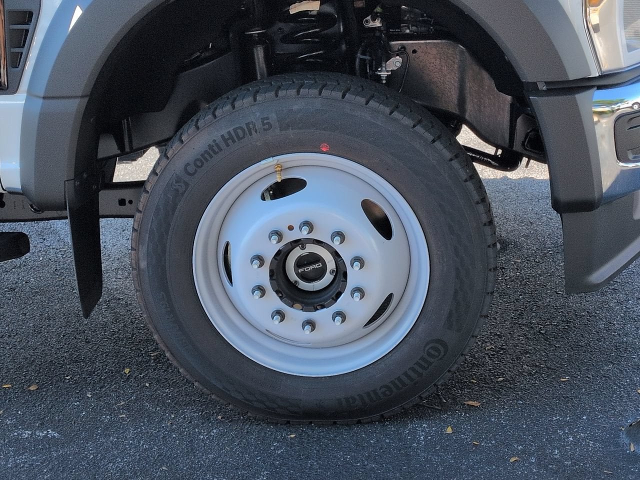 2027 Ford Chassis Cab F-550® XL