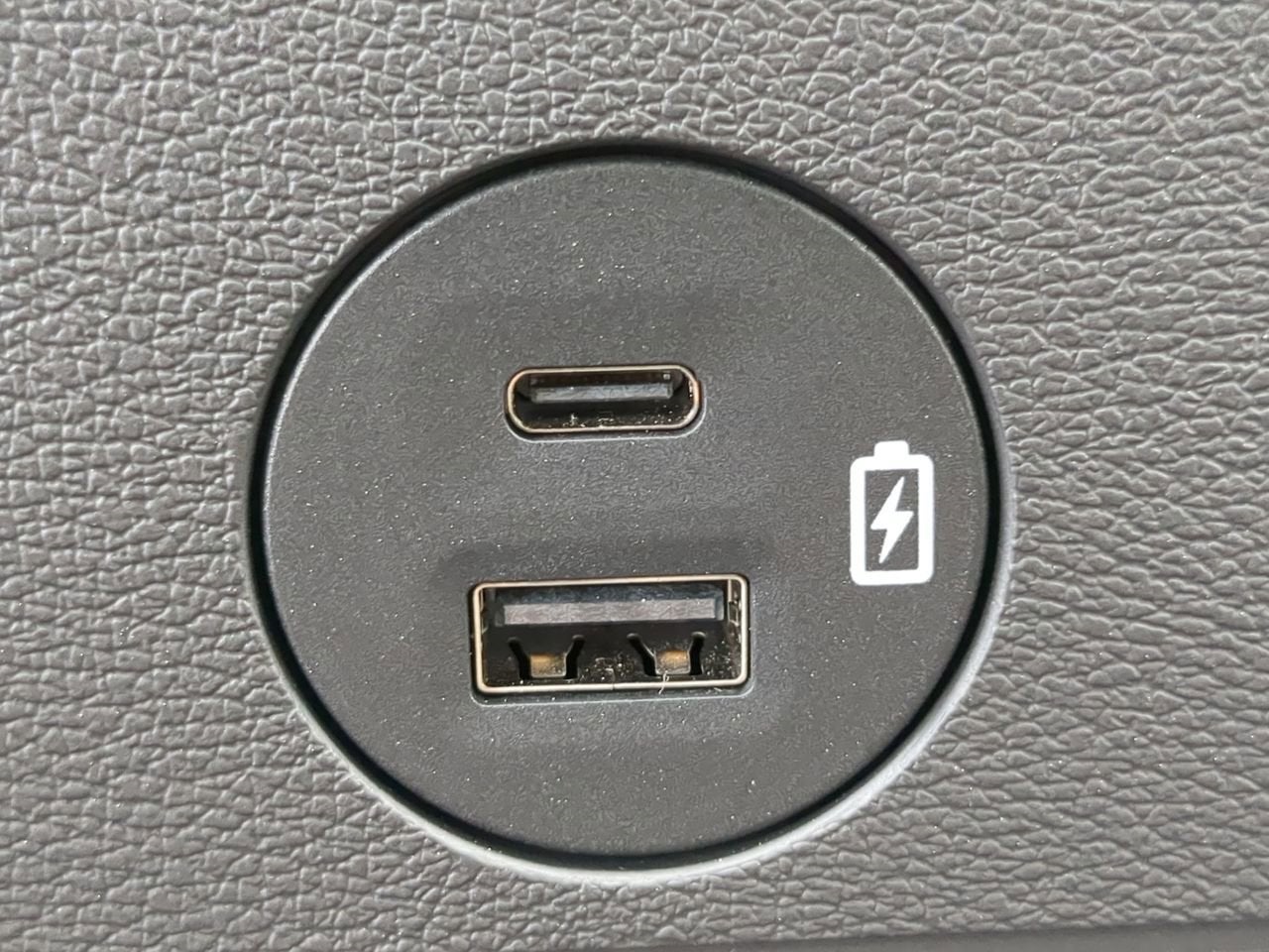 2025 Ford E-350SD Base Cutaway