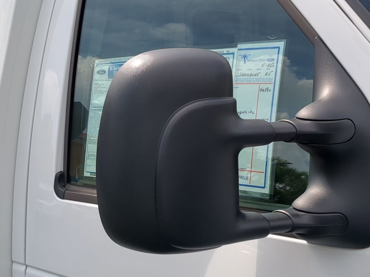 2025 Ford E-350SD Base Cutaway