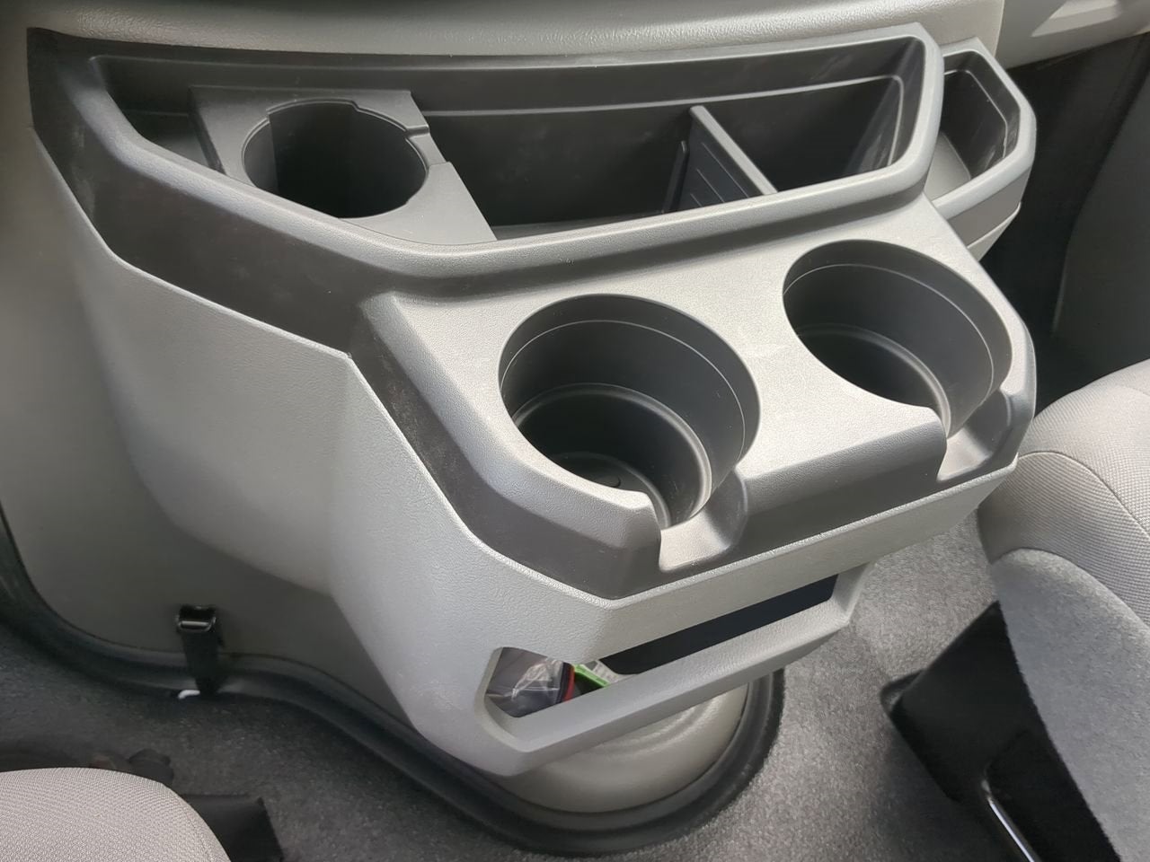 2025 Ford E-350SD Base Cutaway