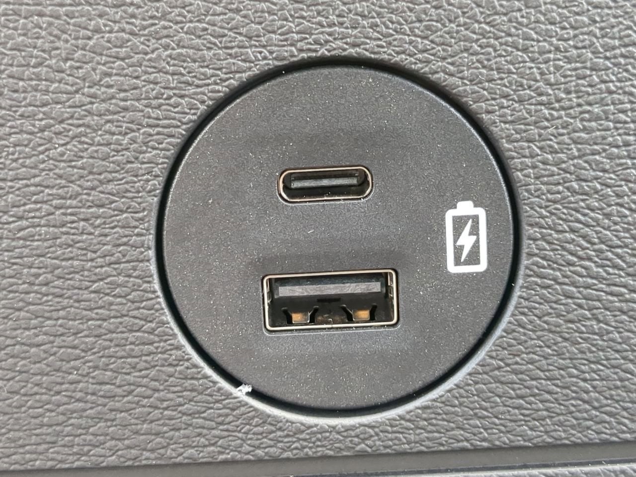 2025 Ford E-350SD Base Cutaway